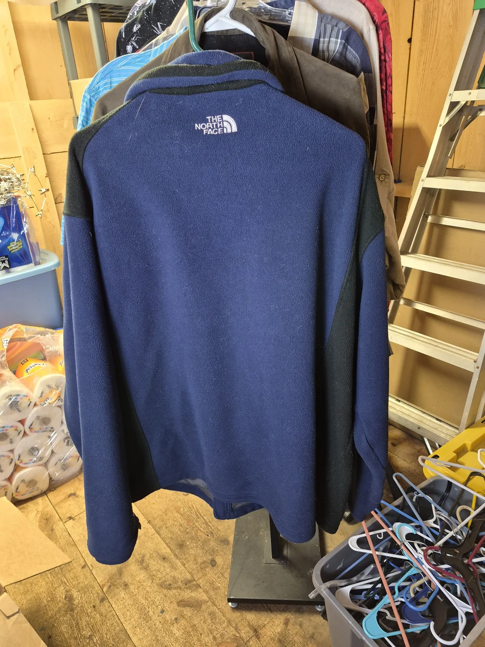 The North Face Navy and Black Full-Zip Fleece Jacket Bin 39